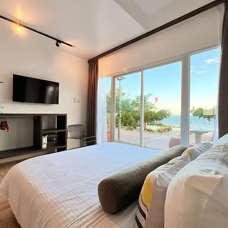 Palassa Private Residences Balabag  Room photo