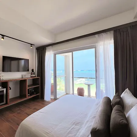 Palassa Private Residences Balabag  Room photo